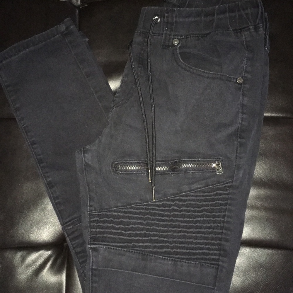 Rebel Minds Men’s Joggers